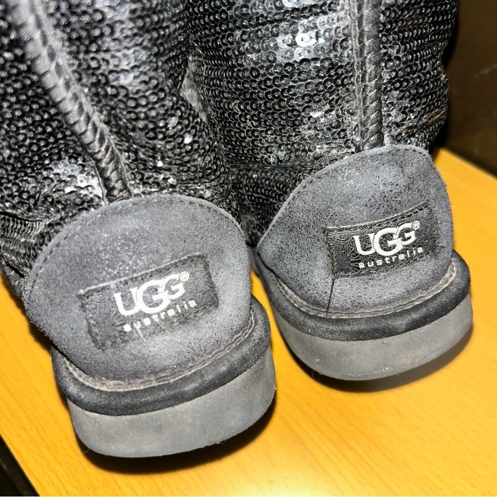 UGG Sparkling Black Sequin Boots - Picture 4 of 6